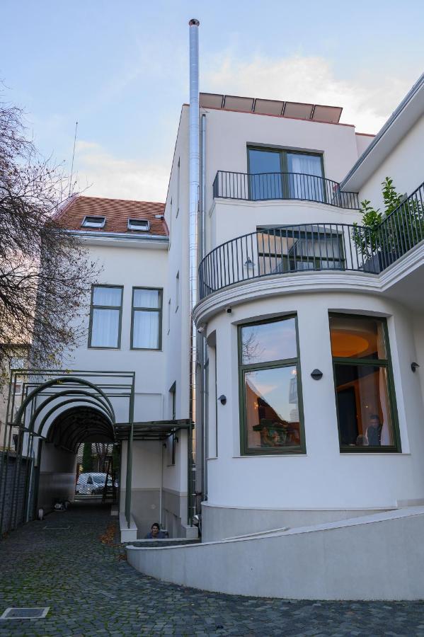 Hotel Viena Satu Mare Eksteriør bilde
